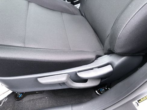 New 2025 Nissan Kicks Play S image 22