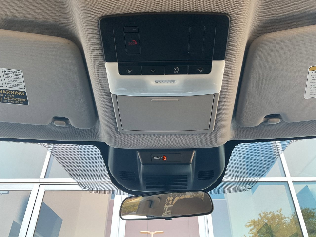 Used 2025 Nissan Rogue SV FWD image 15