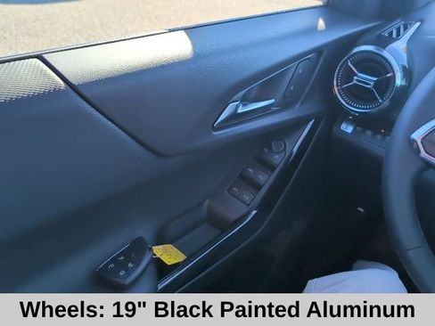 New 2026 Chevrolet Equinox LT image 11