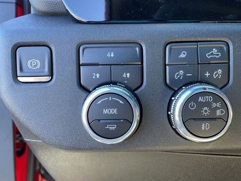 New 2026 GMC Sierra 3500 SLE image 18