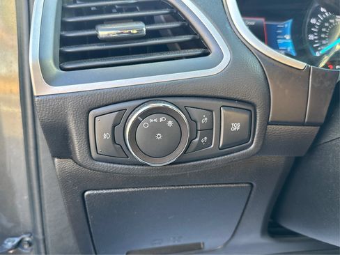Used 2019 Ford Edge SEL w/ Equipment Group 201A AWD/4WD image 22