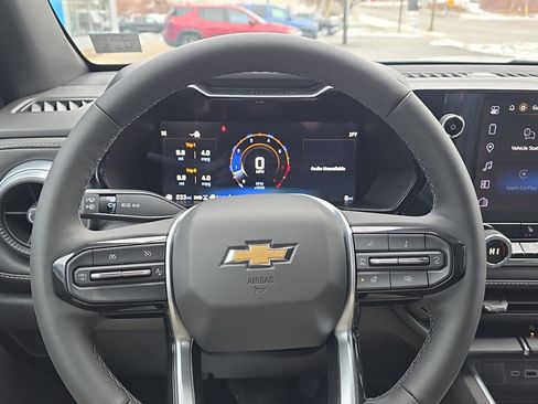 New 2025 Chevrolet Colorado LT w/ LT Convenience Package image 13