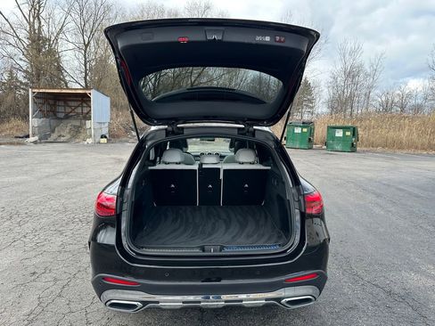 Used 2024 Mercedes-Benz GLC 300 4MATIC image 16