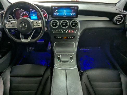 Used 2022 Mercedes-Benz GLC 300 4MATIC image 10