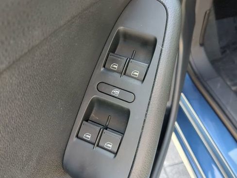 Used 2015 Volkswagen Jetta SE FWD image 17