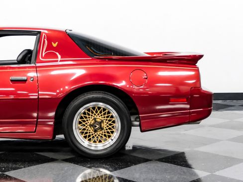 Used 1988 Pontiac Firebird Trans Am image 22