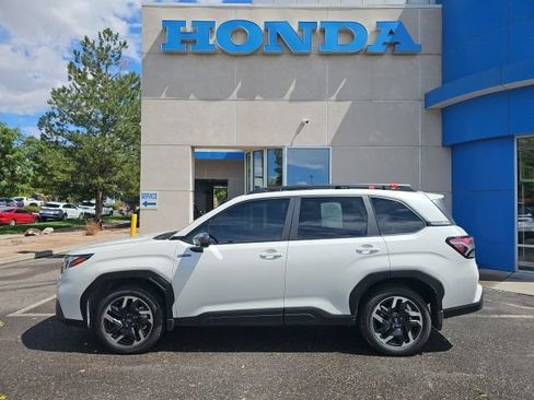 Used 2025 Subaru Forester Premium w/ Protection Package (1PH) AWD/4WD image 2