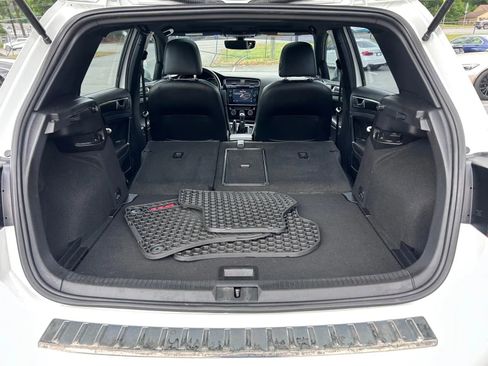 Used 2019 Volkswagen Golf 4-Door FWD image 34