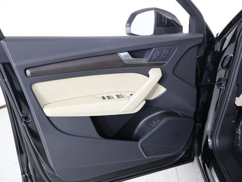 Certified 2024 Audi Q5 2.0T Premium image 21