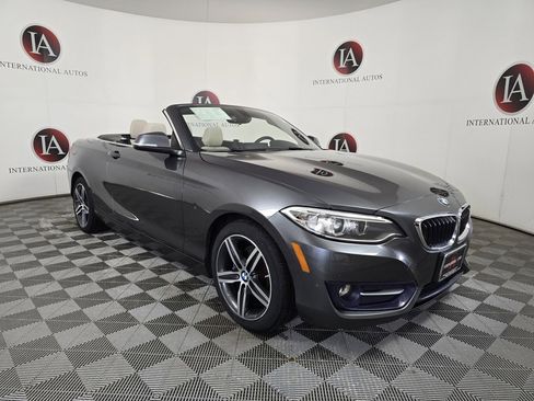 Used 2017 BMW 230i xDrive Convertible image 2