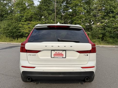Used 2018 Volvo XC60 T5 Momentum w/ Convenience Package AWD/4WD image 4