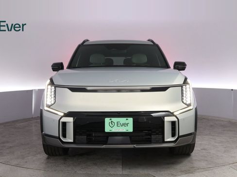 Used 2024 Kia EV9 GT-Line AWD/4WD image 12