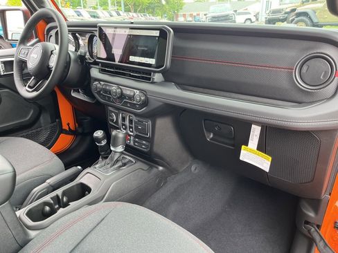 New 2026 Jeep Wrangler Rubicon AWD/4WD image 43