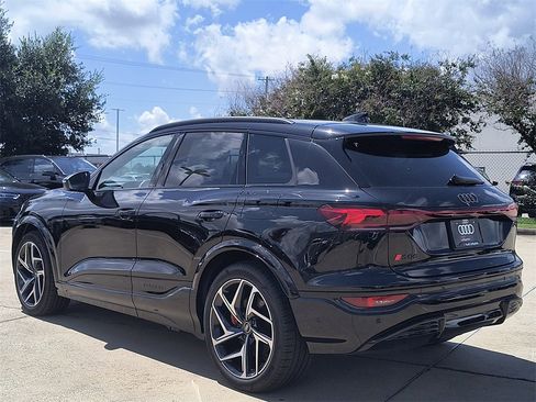 New 2025 Audi SQ6 e-tron Premium Plus image 3