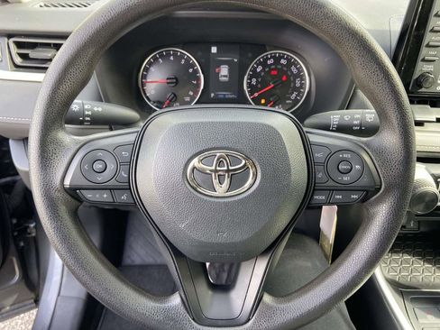 Used 2022 Toyota RAV4 LE image 34