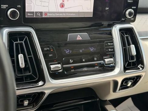 Used 2022 Kia Sorento SX FWD image 26