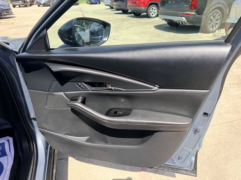 Used 2025 MAZDA CX-30 AWD 2.5 S w/ Preferred Package image 21