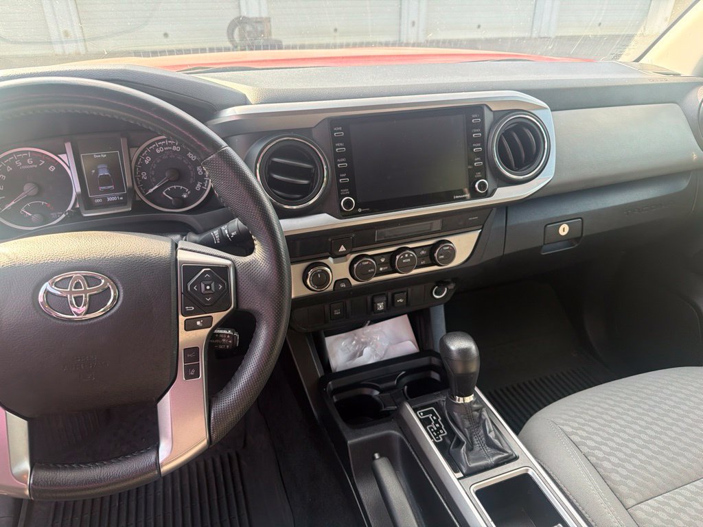Used 2022 Toyota Tacoma SR5 AWD/4WD image 8