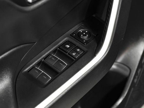 Used 2022 Toyota RAV4 XLE image 37