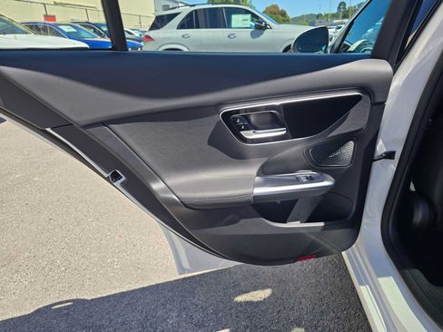 Used 2026 Mercedes-Benz C 300 Sedan image 16