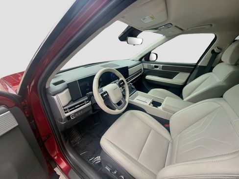 Used 2024 Hyundai Santa Fe SEL FWD image 7