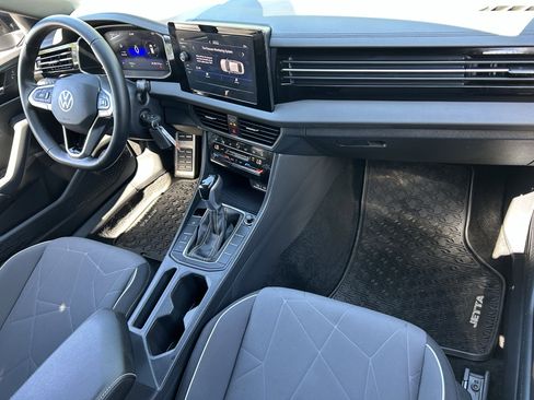 Used 2025 Volkswagen Jetta Sport FWD image 10