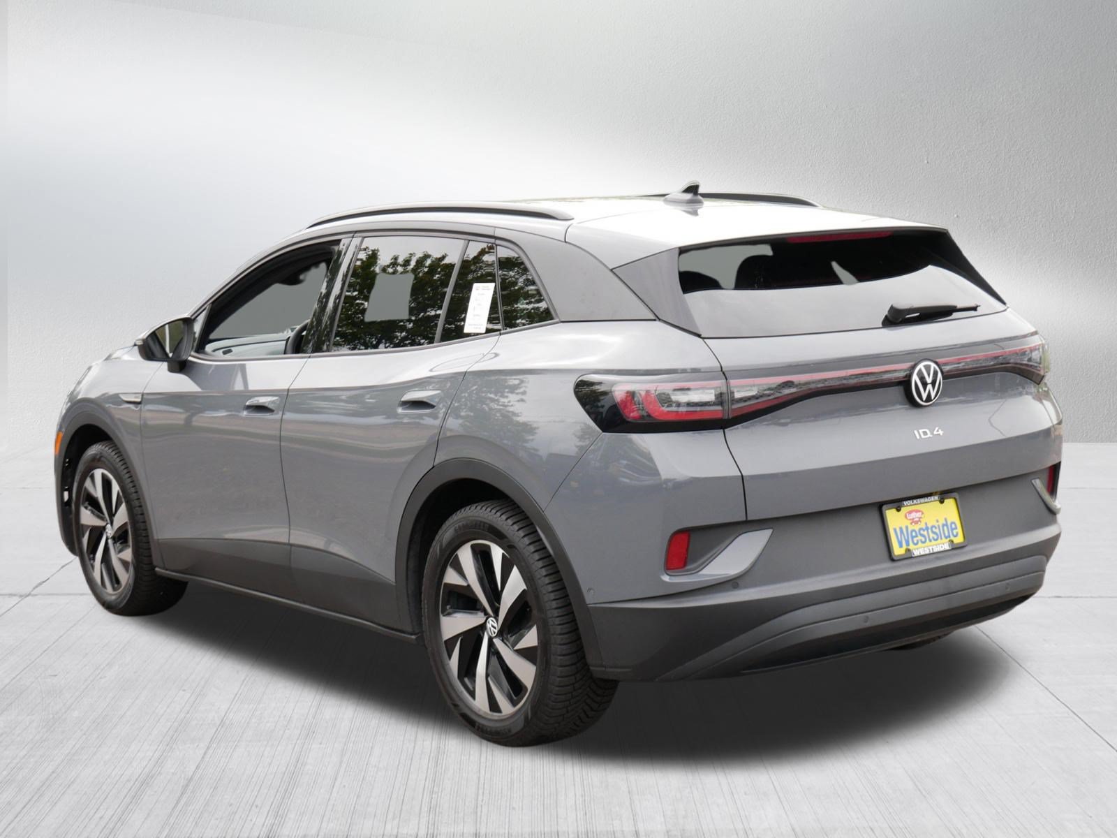 Used 2023 Volkswagen ID.4 Pro RWD image 5