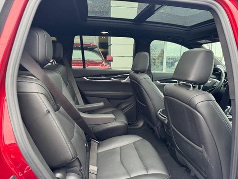 Used 2023 Cadillac XT6 Premium Luxury w/ Technology Package image 13
