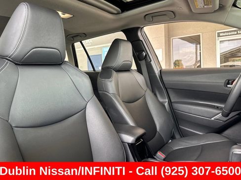 Used 2024 Toyota Corolla Cross XLE w/ Convenience Package AWD/4WD image 21