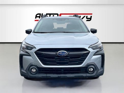 Used 2024 Subaru Outback Onyx Edition XT image 2
