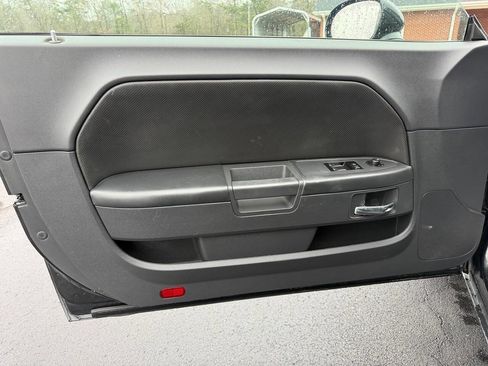 Used 2010 Dodge Challenger SE image 10