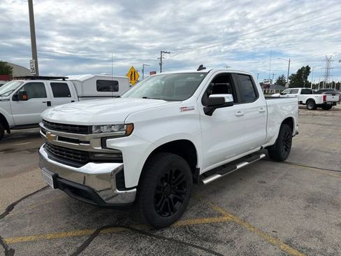 Used 2019 Chevrolet Silverado 1500 LT w/ All-Star Edition AWD/4WD image 2