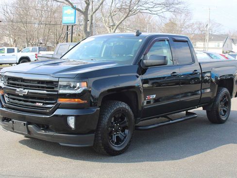 Used 2019 Chevrolet Silverado 1500 LT w/ All Star Edition image 3