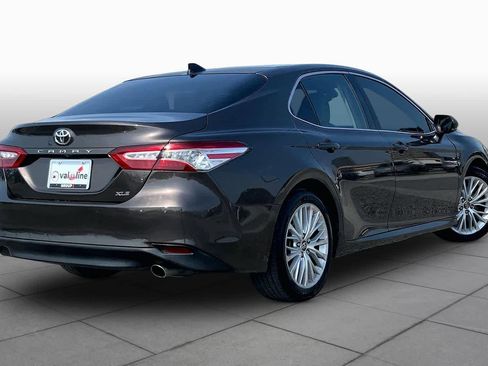 Used 2018 Toyota Camry XLE w/ Audio Package FWD image 13