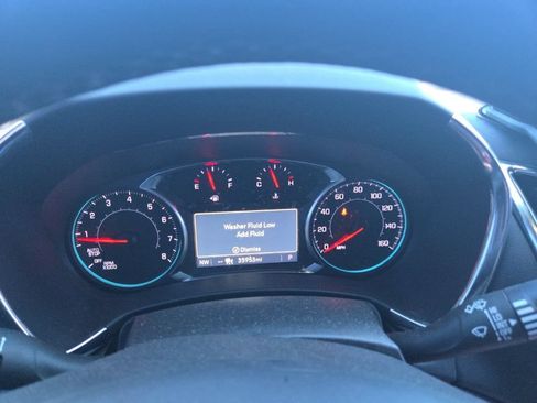 Used 2024 Chevrolet Equinox LT FWD image 21