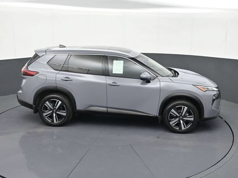 Used 2025 Nissan Rogue SL w/ SL Premium Package AWD/4WD image 28