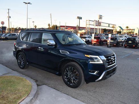 Certified 2024 Nissan Armada Platinum w/ Captain's Chairs Package image 12