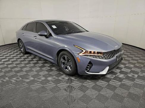Used 2022 Kia K5 LXS FWD image 3