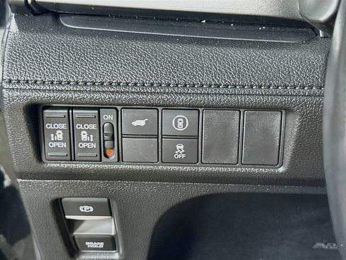 Used 2024 Honda Odyssey EX-L image 23
