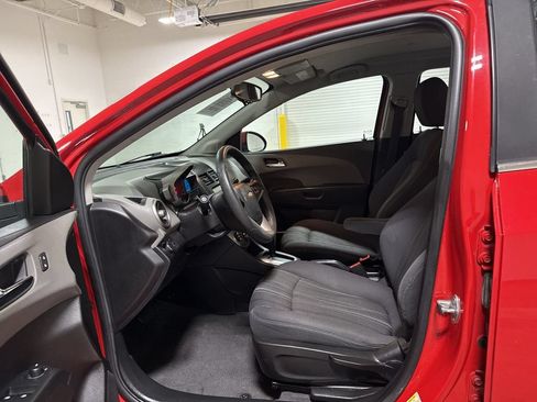 Used 2015 Chevrolet Sonic LT FWD image 18