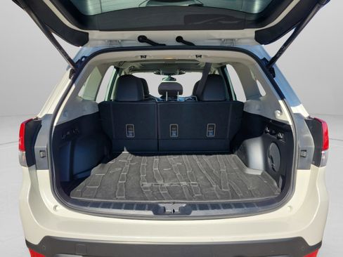 Used 2023 Subaru Forester Limited image 31