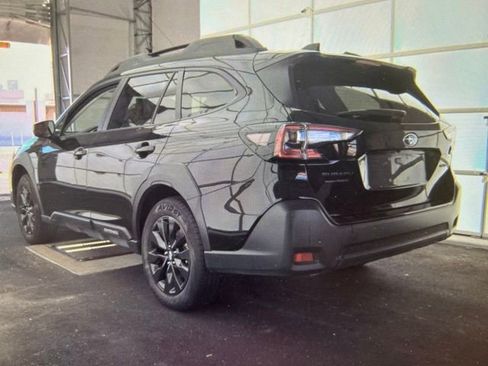 Used 2025 Subaru Outback Onyx Edition AWD/4WD image 3