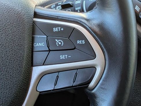 Used 2014 Jeep Cherokee Latitude w/ Comfort/Convenience Group AWD/4WD image 23