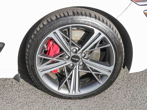 Used 2025 Genesis G70 3.3T Advanced image 14