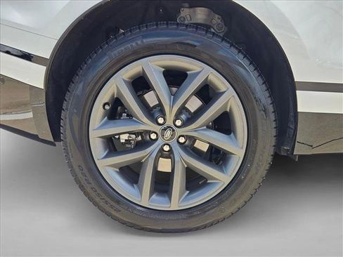 Used 2026 Land Rover Range Rover Velar Dynamic SE AWD/4WD image 25