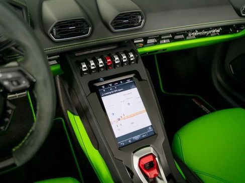 Used 2023 Lamborghini Huracan EVO AWD/4WD image 19