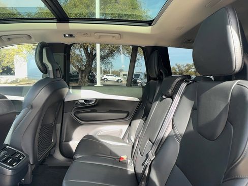 Used 2018 Volvo XC90 T5 Momentum w/ Convenience Package image 15