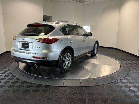 Used 2015 INFINITI QX50 Journey w/ Premium Package RWD image 7