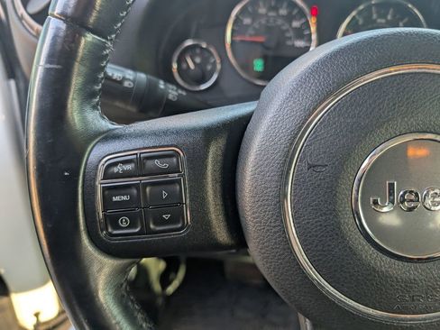 Used 2017 Jeep Wrangler Unlimited Sport w/ Quick Order Package 24S AWD/4WD image 14