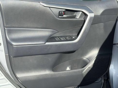 Certified 2025 Toyota RAV4 LE FWD image 24